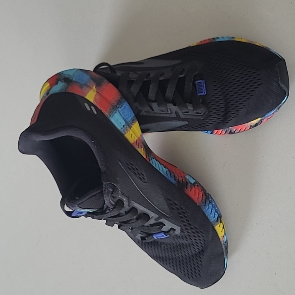Brooks launch 8 running shoe